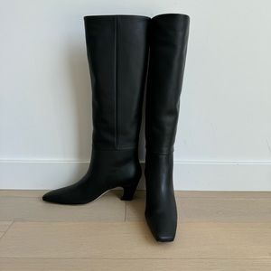 Elegant Black Heeled Boots